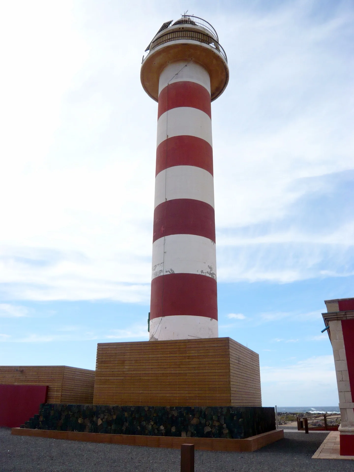 El Tostón lighthouse near El Cotillo with the Atlantic coastline behind
